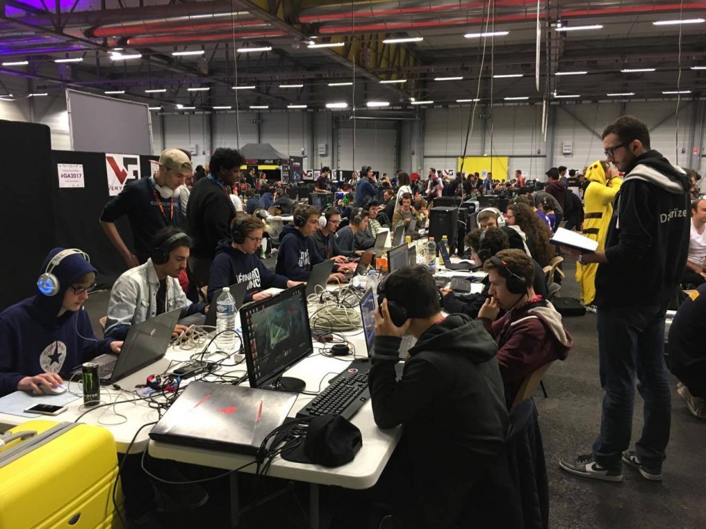 18111095 10154822619948025 1047934518 o 1024x768 - e-sport : la section du Pôle Léonard de Vinci à la BallzyParty#2 et la Gamers Assembly 2017, deux évènements jeu vidéo !