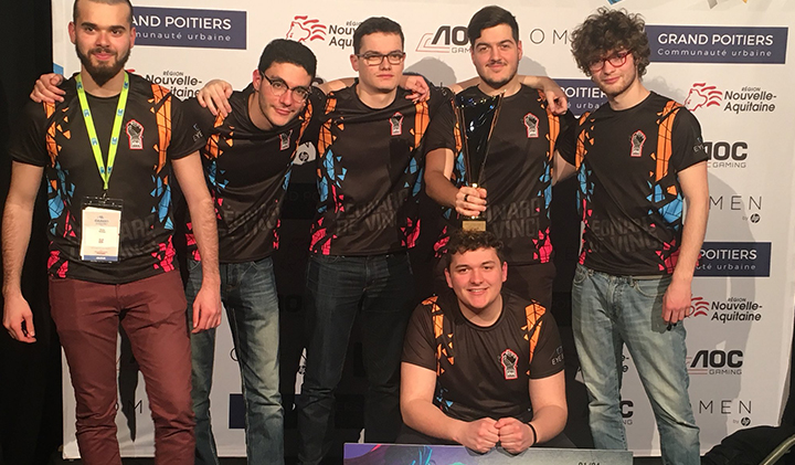 victoire ldv reborn esport - Lilian, promo 2022, joueur e-sport et capitaine de l'équipe LDV Reborn