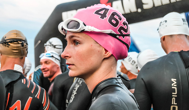 laura capellier ironman natation yoann rochette - Laura, promo 2019, deuxième place 18-24 ans lors de la course Ironman de Nice