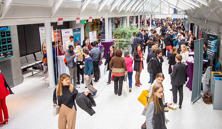 devinci career fair 2019 - Devinci Career Fair 2019 : 100 entreprises, 250 recruteurs et 3000 offres de stages sur le campus !